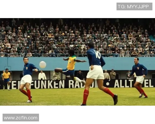 足球明星珍贵瞬间高清图片大集合让你领略他们不为人知的一面